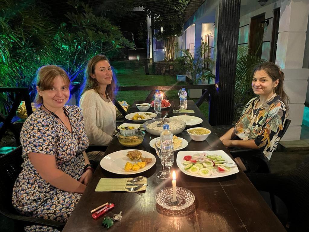 Wild Park Safari Home Stay Udawalawe Kültér fotó
