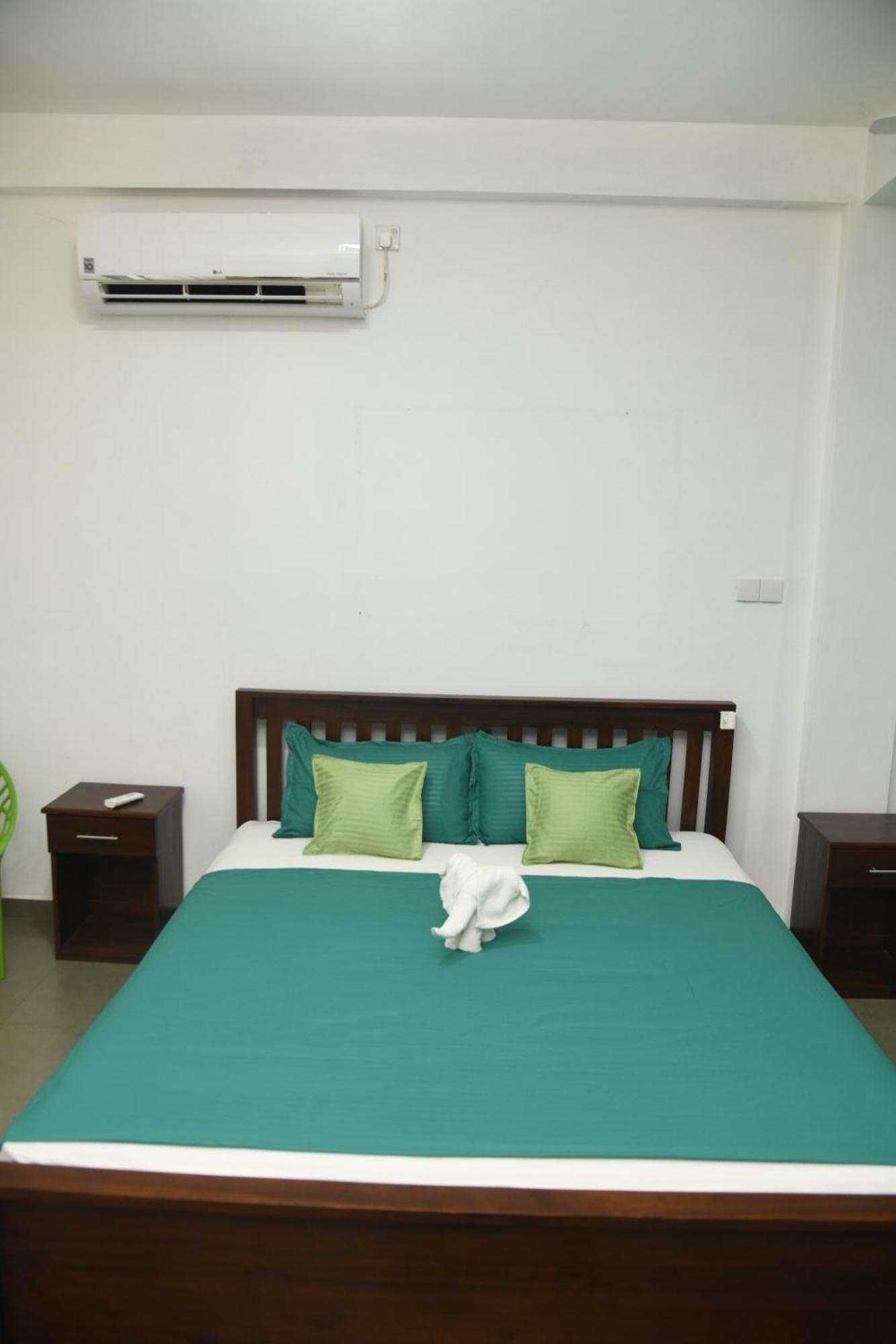 Wild Park Safari Home Stay Udawalawe Kültér fotó