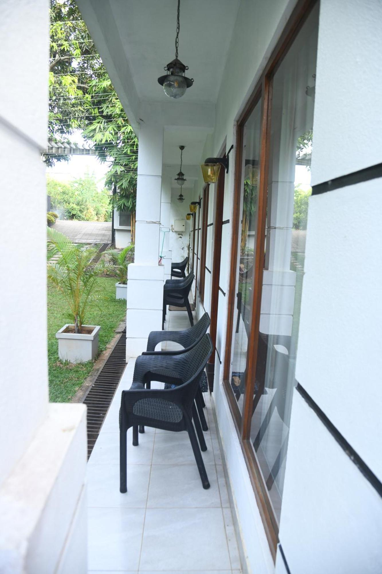 Wild Park Safari Home Stay Udawalawe Kültér fotó